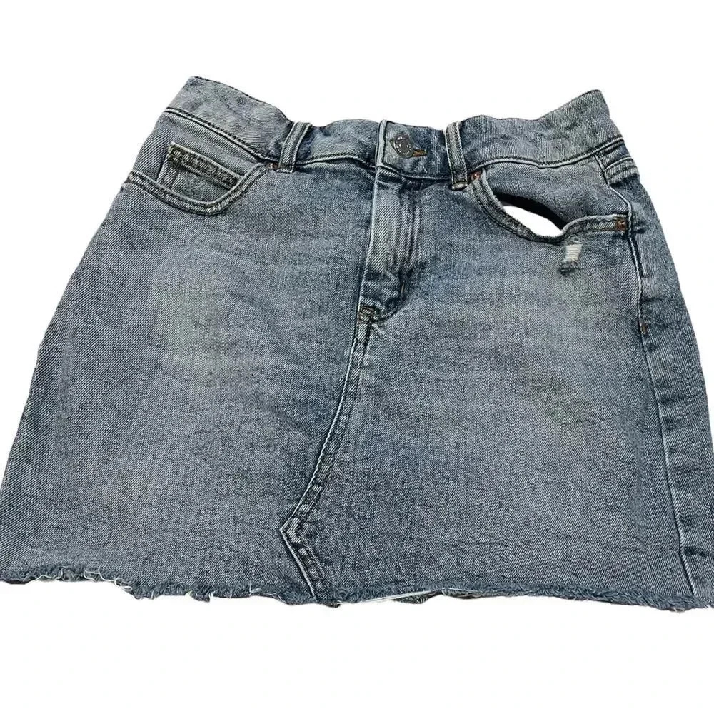 Wild Fable Y2K acid wash distressed jean skirt size 2 - Picture 2 of 5